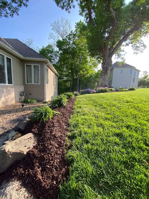Guild Lawn & Landscaping Picture 4