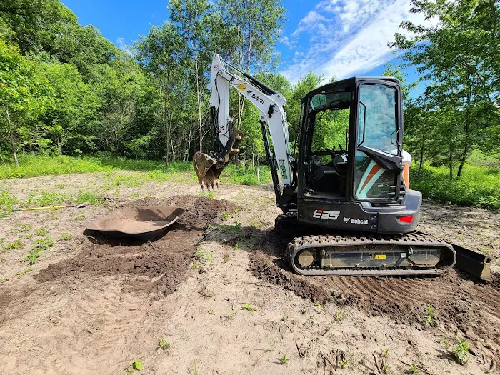 Bettis LandWorks, LLC Picture 2
