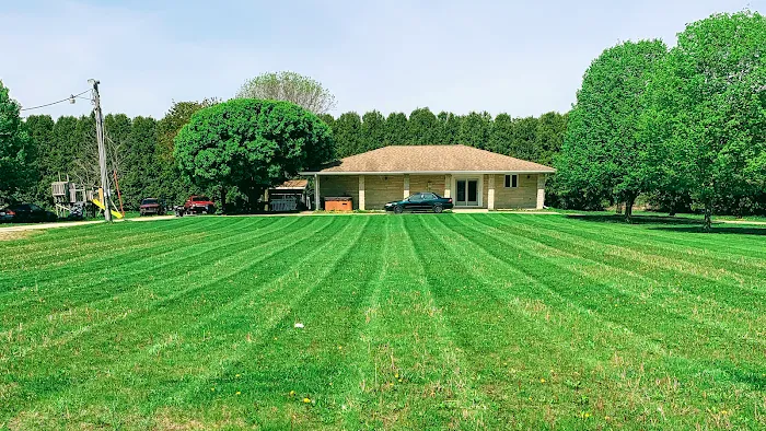 Schoenfield Lawn Service LLC Picture 4