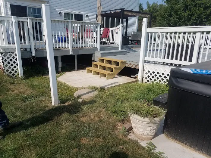 Emerald Dreams Lawn Care Picture 8