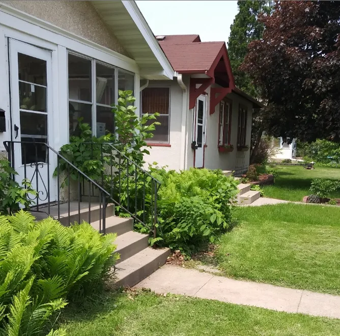 Cut and Go Landscaping Picture 10