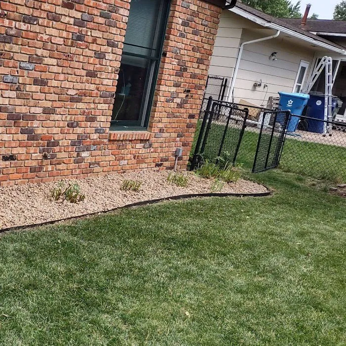 Cut and Go Landscaping Picture 6
