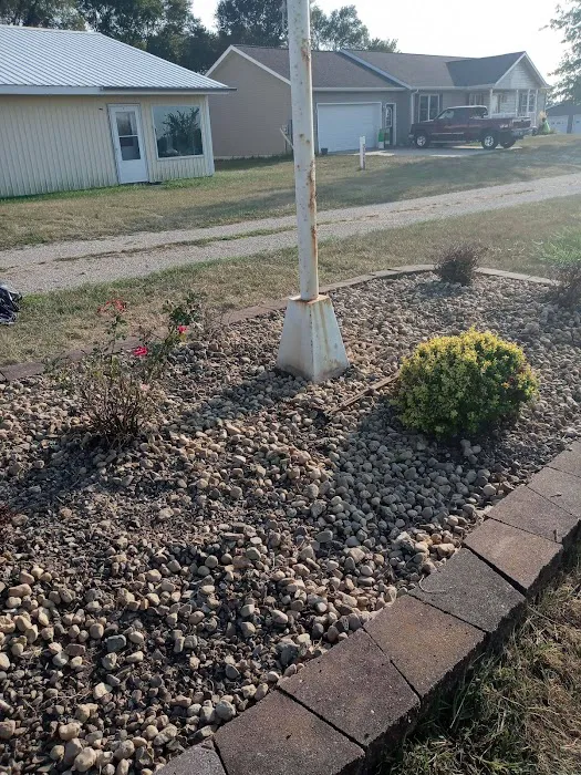 Cut and Go Landscaping Picture 1