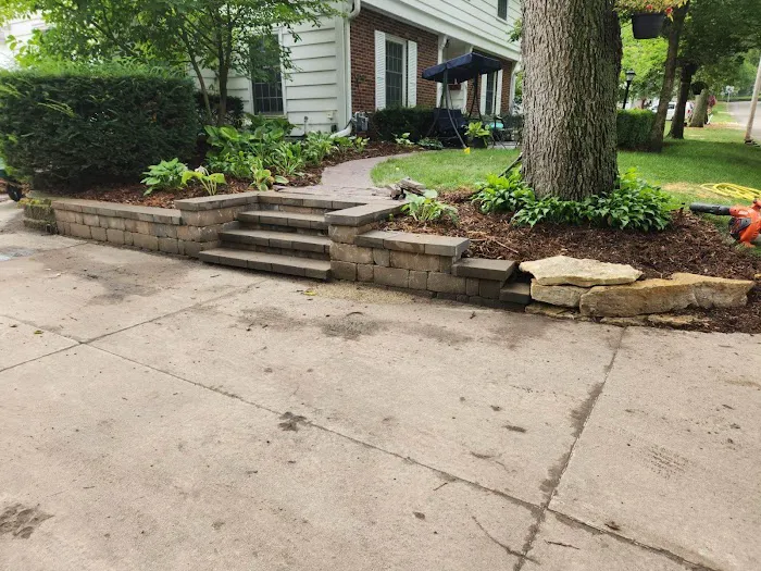 Bare Roots Landscaping Picture 5