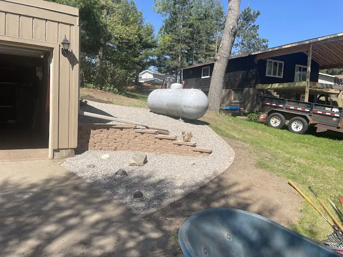 Henry's Landscaping & Outdoor Maintenance, LLC Picture 1