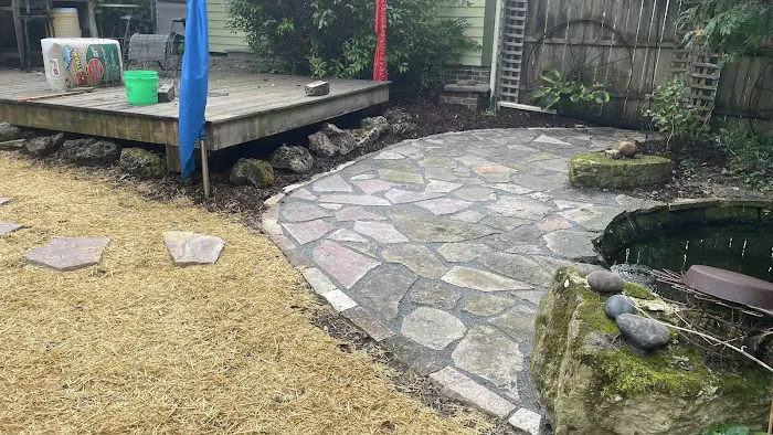 Henry's Landscaping & Outdoor Maintenance, LLC Picture 7
