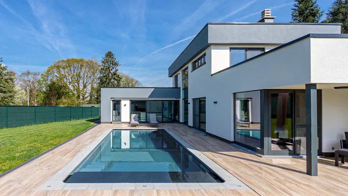 Ultimate Pools & Patios Picture 7