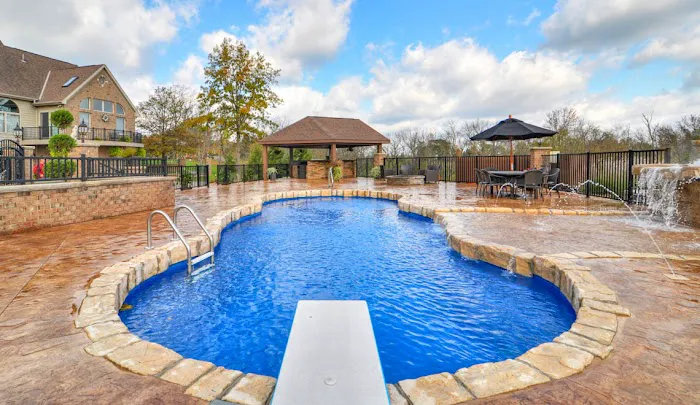Ultimate Pools & Patios Picture 10