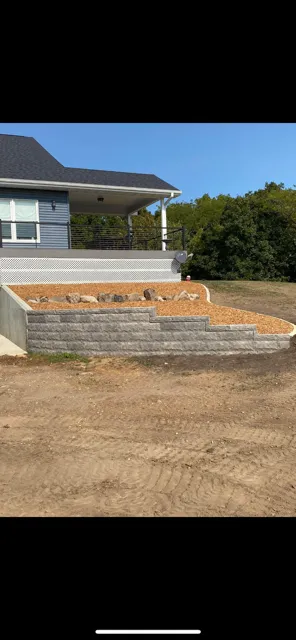 Boyd's Lawn Care Picture 5