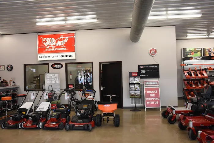 De Ruiter Lawn Equipment Picture 1