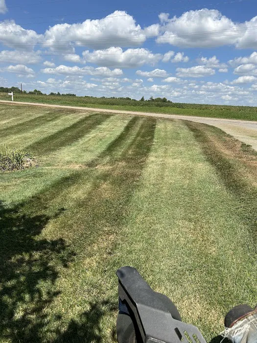 Van Wyk Lawn Services LLC Picture 10