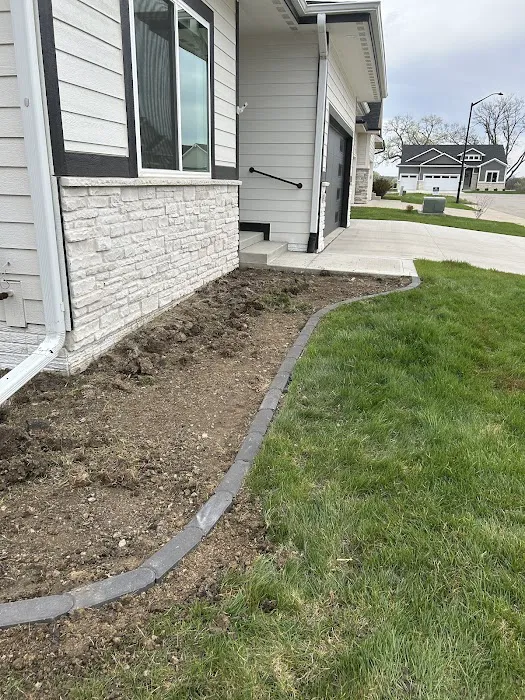 Van Wyk Lawn Services LLC Picture 8
