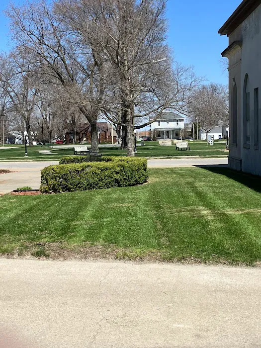 Van Wyk Lawn Services LLC Picture 1