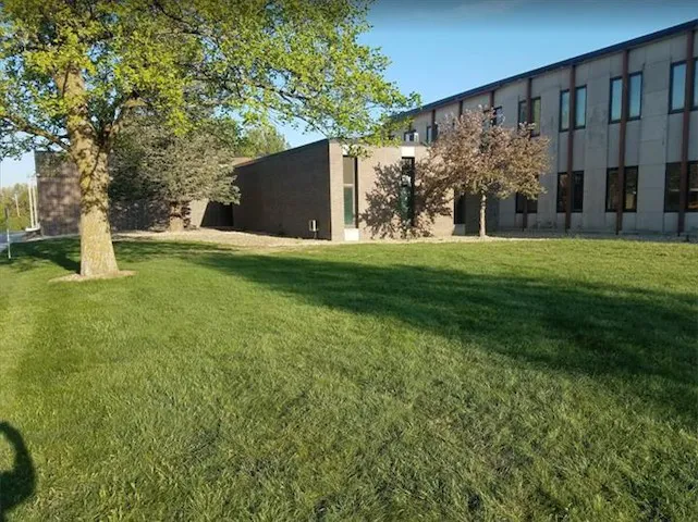 Four Seasons Yard Care Picture 2