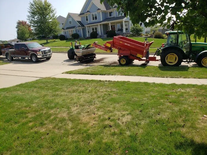 Four Seasons Yard Care Picture 10