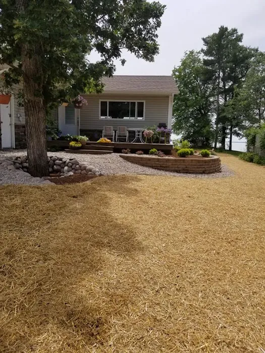 DCM Landscaping Picture 8