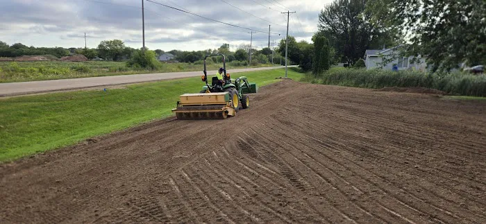 Fox Valley Landscaping Picture 3