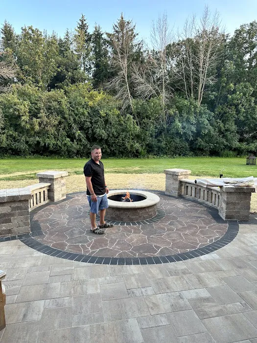 APPLETON LAWN SNOW & LANDSCAPING, INC. Picture 3