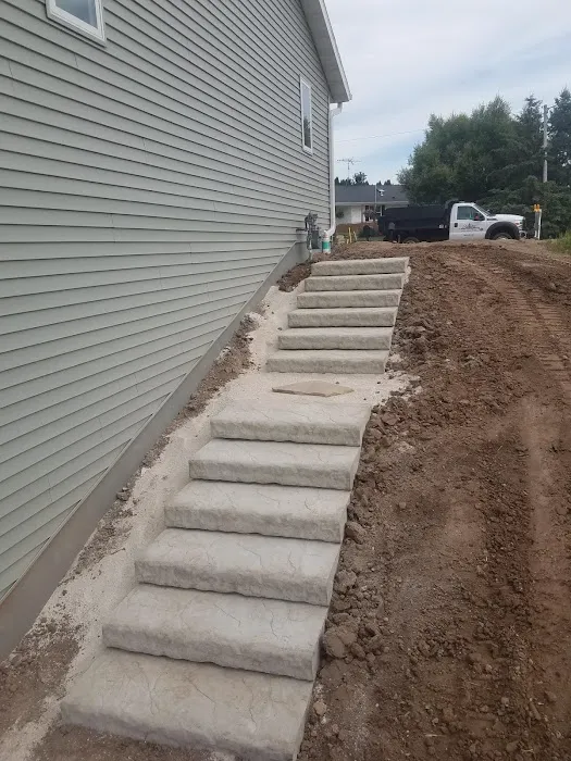 Schmidt's Landscaping Picture 2