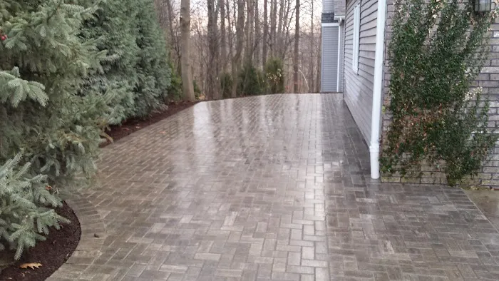 Schmidt's Landscaping Picture 9