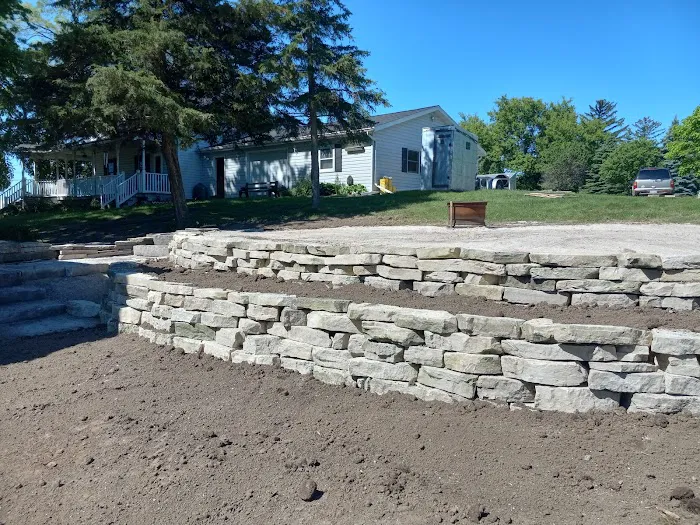 Precise Landscaping Picture 6