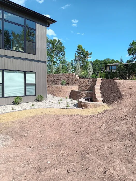 Precise Landscaping Picture 1