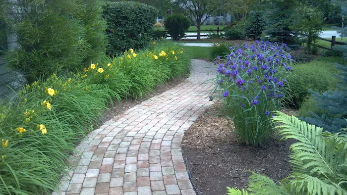 Nett Lawn Mowing & Landscaping LLC Picture 9