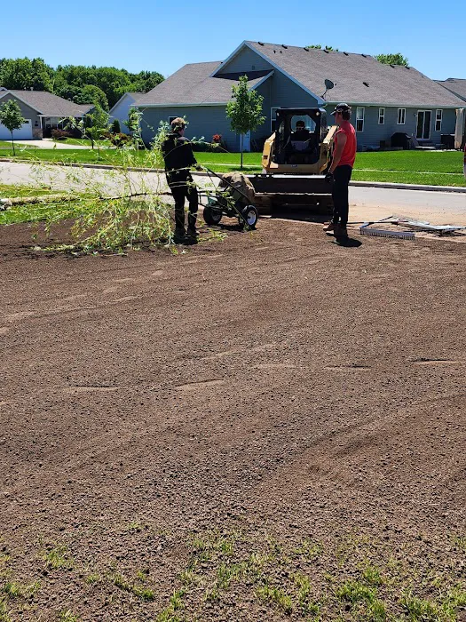 Schultz Lawn Care Picture 4