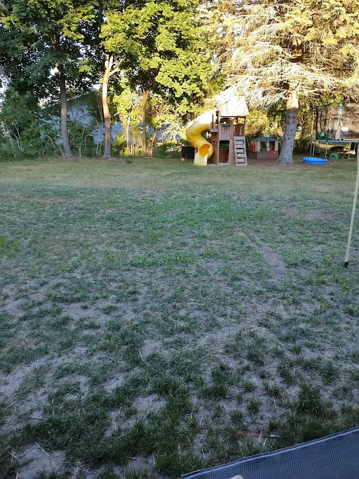 Mueller Lawn Manicuring LLC Picture 5