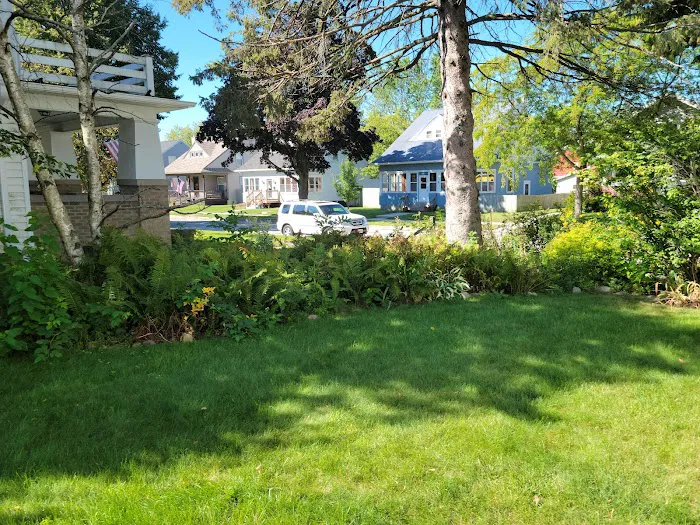 Nate's landscaping and snow removal Picture 6