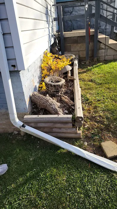 Nate's landscaping and snow removal Picture 5