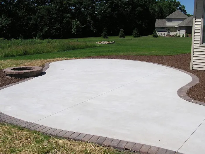 High-Cal Concrete and Landscaping Picture 4