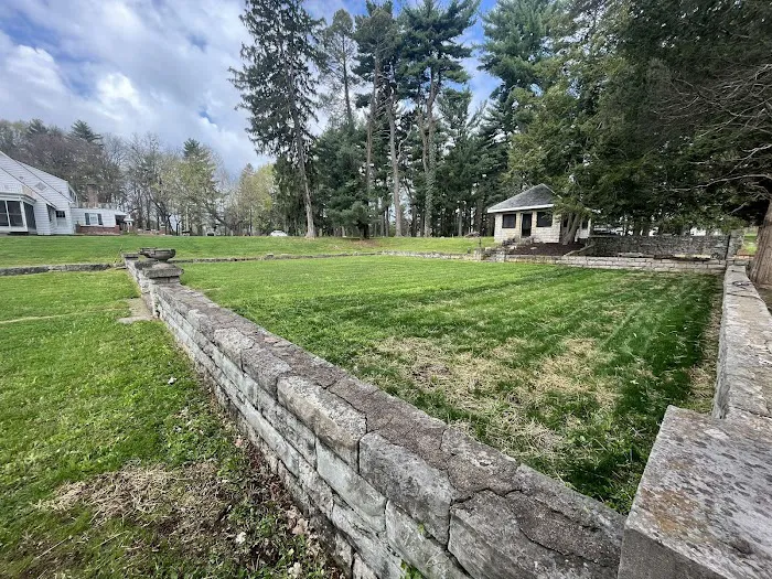 The Lawn Shark LLC Picture 4