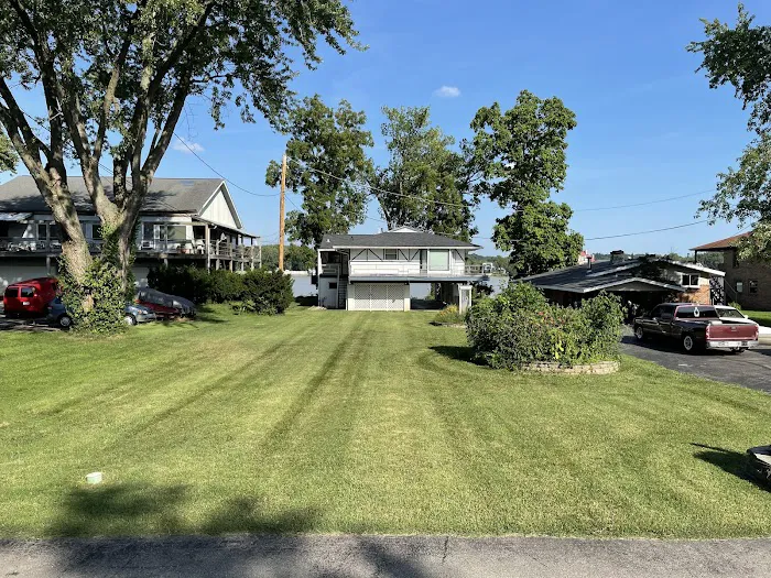 The Lawn Shark LLC Picture 3