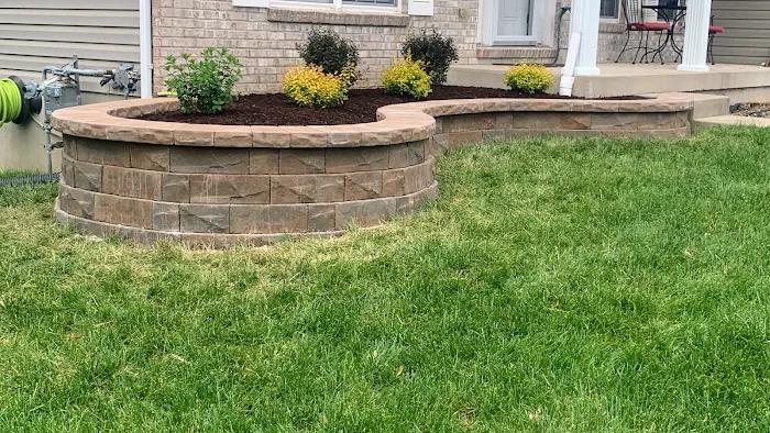 Juan company Landscaping service Picture 4