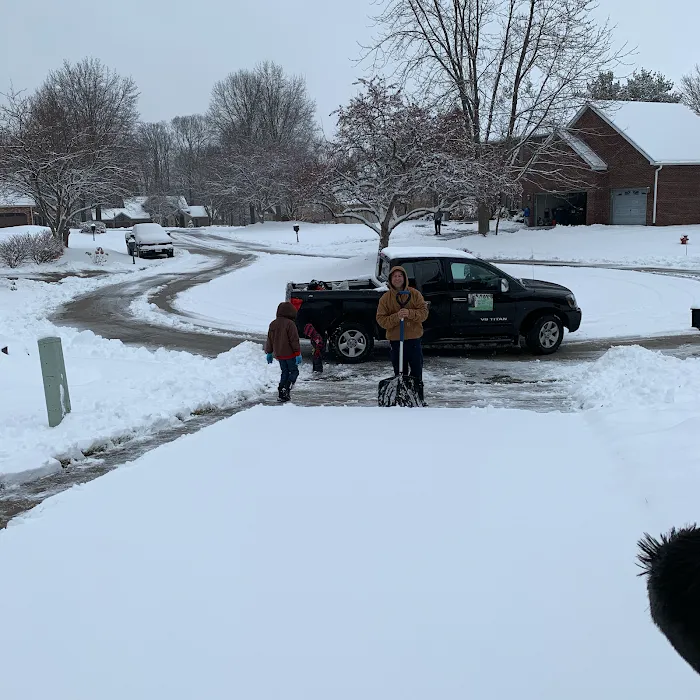 Juan company Landscaping service Picture 1