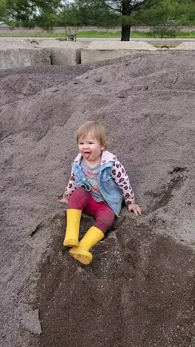 Hindley Nursery & Stoneyard Picture 3