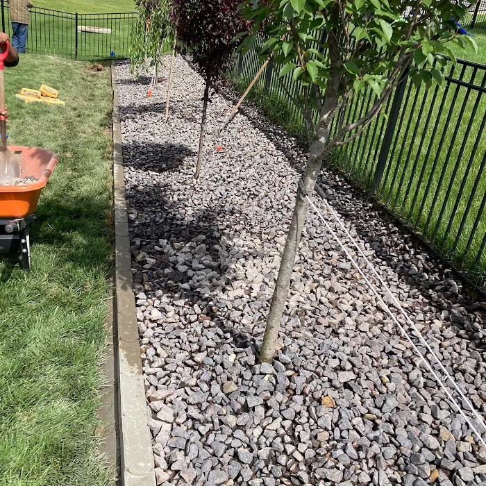 Ibarras Landscaping LLC Picture 7
