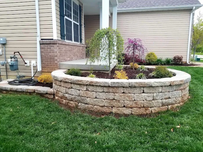 Valdez landscapes llc Picture 2