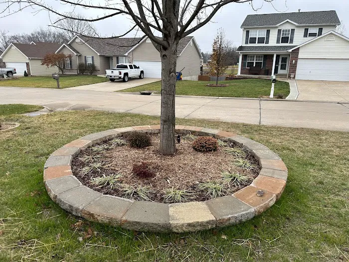 Valdez landscapes llc Picture 6