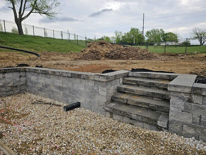 Valdez landscapes llc Picture 4