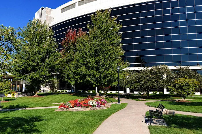 Focal Pointe Picture 8