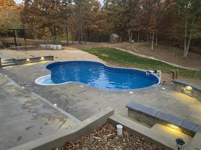 M&m lawn care and landscaping Picture 2