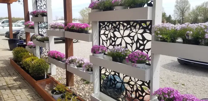Monarch Landscaping & Garden Center Picture 1