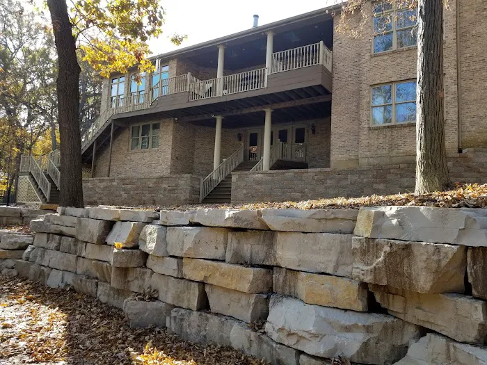 Monarch Landscaping & Garden Center Picture 5