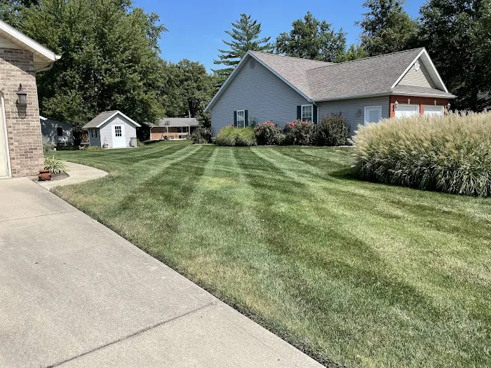 Fresh Cut Turf Pros Picture 2