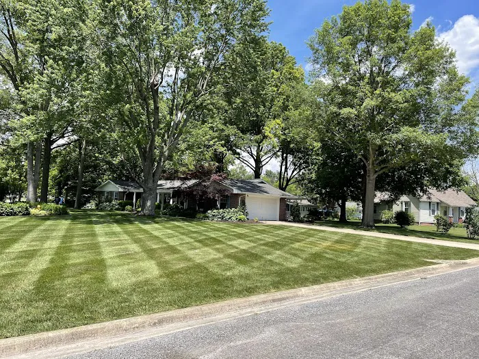 Fresh Cut Turf Pros Picture 5