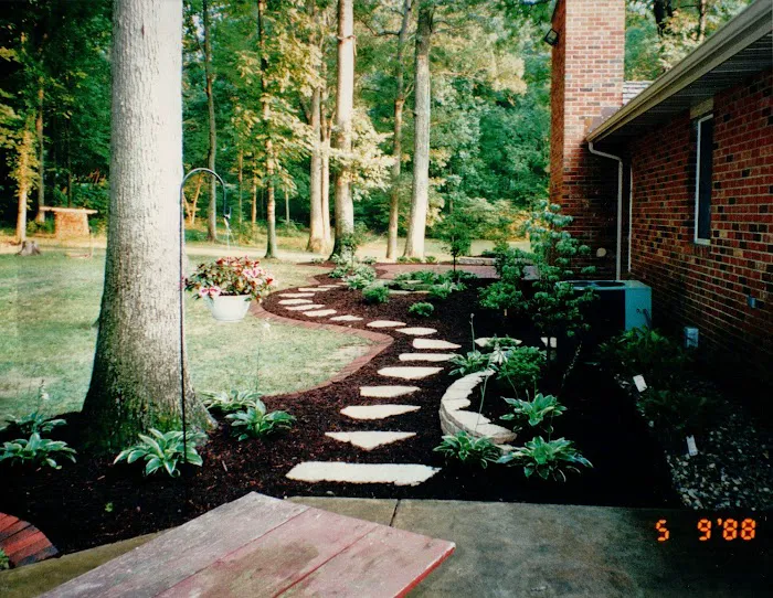 Tony Johnson Landscaping Picture 3