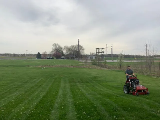 Andrew's Lawn Service LLC Picture 7