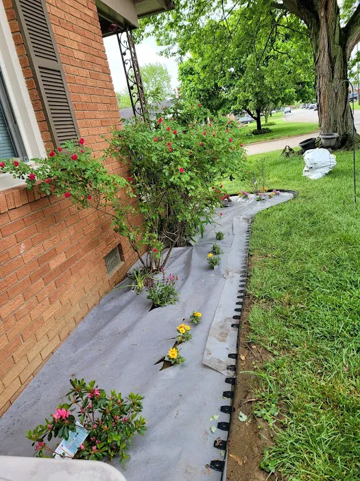 JThomas Lawn Care Services LLC Picture 10